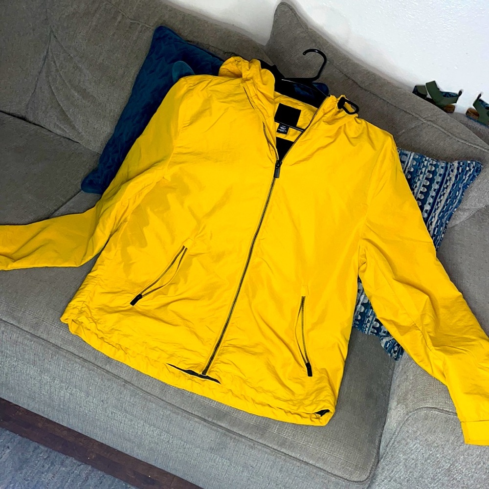 Men’s jacket size.large h&m brand still new perfect condition